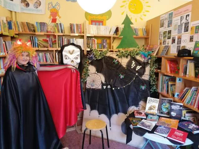 Spoku stāsti bibliotēkā